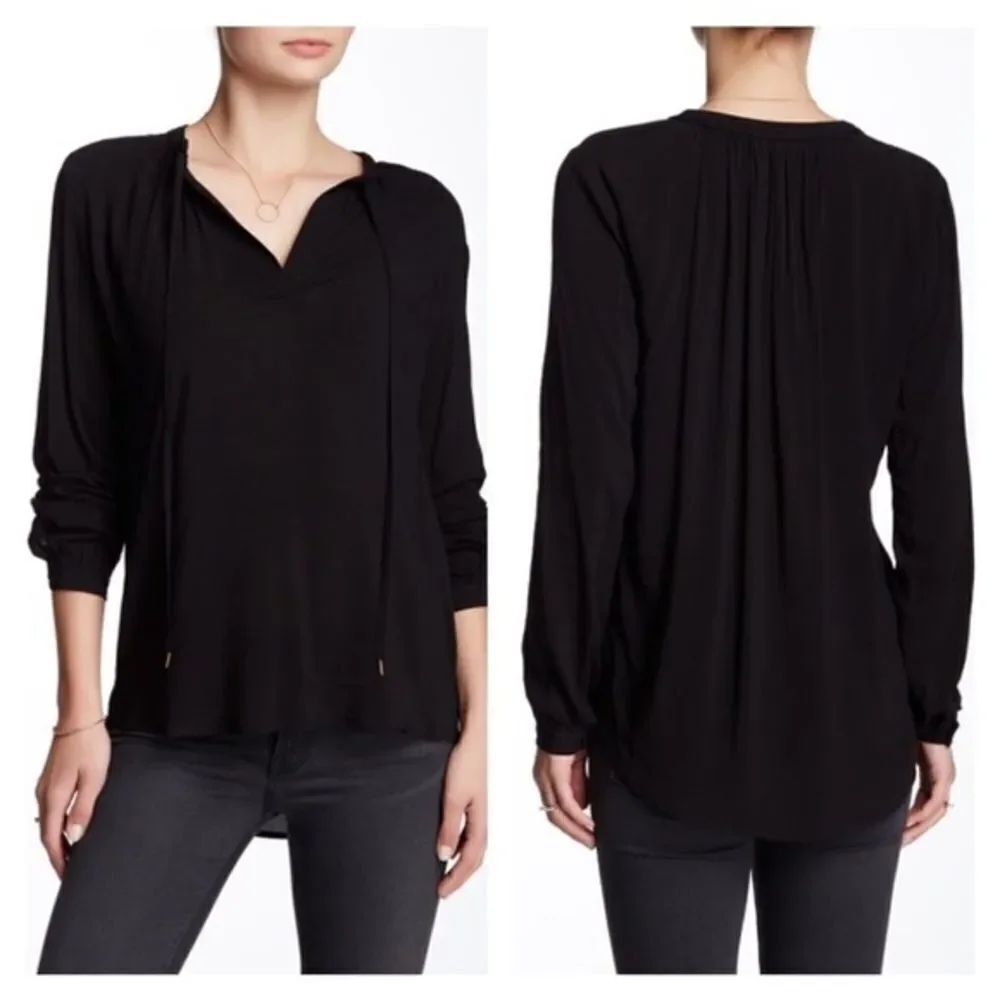 ✨Split Neck Blouse✨ - Picture 3 of 3